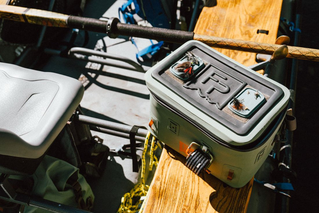 Fishpond Tacky Grande Fly Dock- MagPad